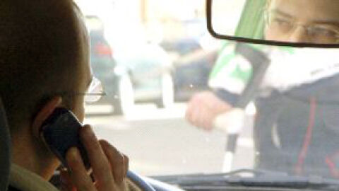 La ONU lanza una campa&ntilde;a global en contra del uso del tel&eacute;fono m&oacute;vil al volante