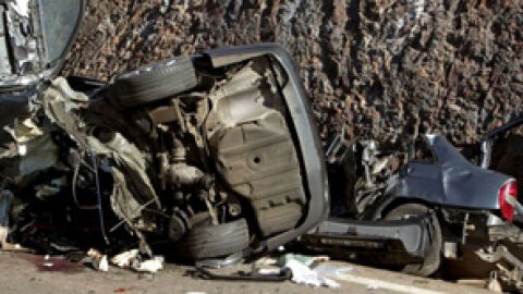 Mueren 12 personas en accidentes de tráfico durante el fin de semana Mueren 12 personas en accidentes de tráfico durante el fin de semana
