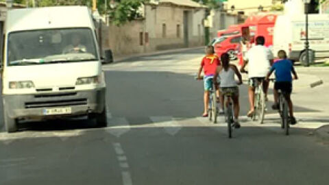 La DGT alerta a los ciclistas de la importancia de luces y reflectantes