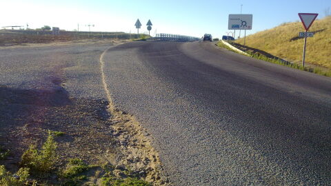 Punto kilom&eacute;trico 22.500 &iquest;D&oacute;nde est&aacute; la l&iacute;nea continua? 