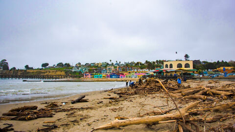 Efectos del fenómeno de 'El Niño' Playa de California devastada por 'El Niño'