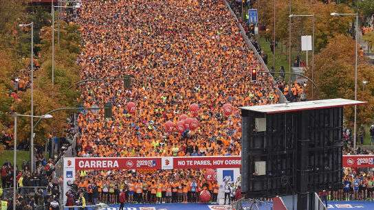 Los corredores listos para la Carrera Ponle Freno 8ª carrera Ponle Freno