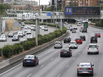 Tr&aacute;fico de salida de Madrid por la A1