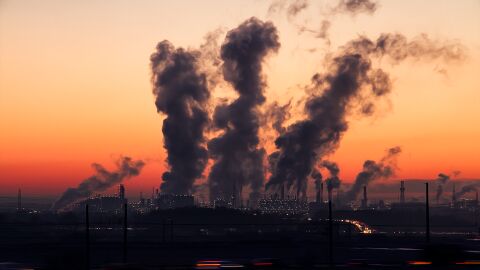 El aire y el polvo contaminado llegan a Europa desde EEUU