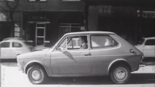 1973: Por su seguridad utilice el cinturón también en ciudad 1973: Por su seguridad utilice el cinturón también en ciudad