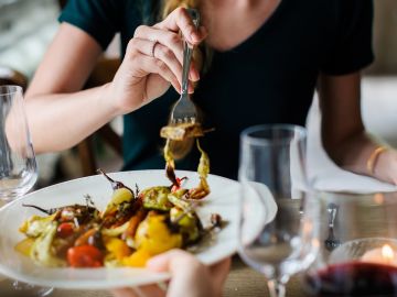 La comida que desperdiciamos genera una huella hídrica superior a los 130 litros por pesona al día