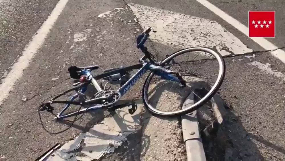 Herido grave un ciclista tras ser atropellado por un turismo en Las Rozas, Madrid Herido grave un ciclista tras ser atropellado por un turismo en Las Rozas, Madrid