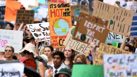 J&oacute;venes australianos se manifiestan como parte de las protestas de Fridays For Future
