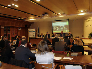 Debate “La carretera y la gestión de la movilidad en los programas políticos” Debate “La carretera y la gestión de la movilidad en los programas políticos”