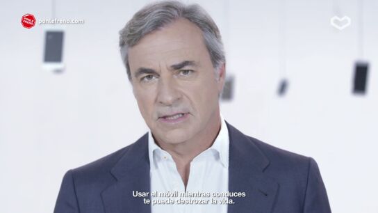 Carlos Sainz: "La mayor&iacute;a de los mensajes que recibes no son importantes y ninguno es m&aacute;s urgente que lo que est&aacute; pasando en la carretera"