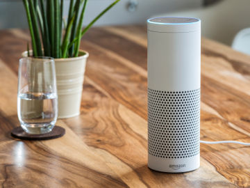 Todo lo que interacciones con Alexa queda guardado, y la compa&ntilde;&iacute;a lo comparte con terceros.