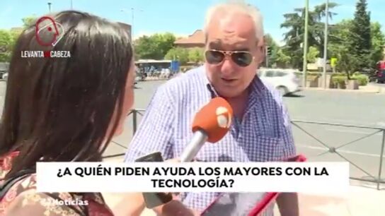 Cuatro de cada diez abuelos necesitan ayuda con la tecnolog&iacute;a 