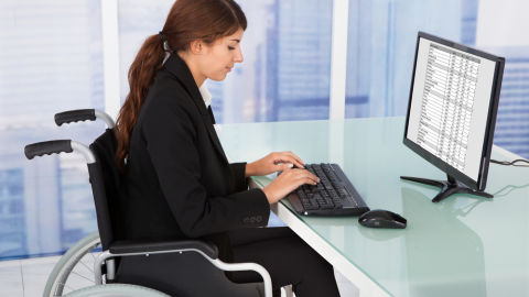 Las nuevas tecnologías permiten trabajar sin desplazarse facilitando la inclusión laboral de discapacitados Las nuevas tecnologías permiten trabajar sin desplazarse facilitando la inclusión laboral de discapacitados