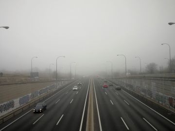 Niebla en la carretera Niebla en la carretera