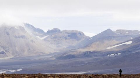 Investigadores comprueban los efectos de la subida de las temperaturas en el suelo de Islandia
