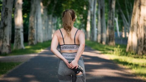 Chica haciendo deporte