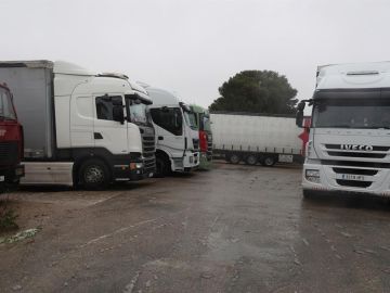 Camiones retenidos en Zaragoza Camiones retenidos en Zaragoza