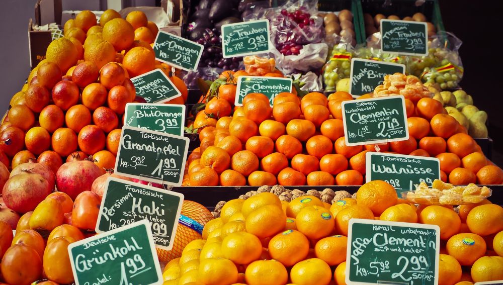 Puesto de fruta en un mercado