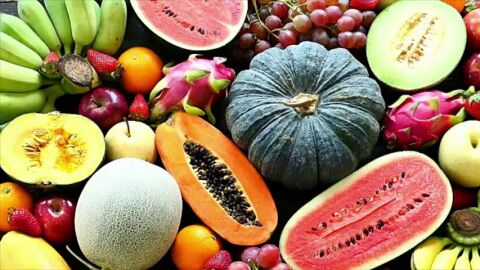 Cuáles son las frutas veraniegas con menos calorías