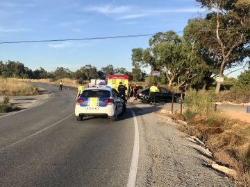 Accidente frontolateral entre una motocicleta y un veh&iacute;culo en el cruce de El Altet con el Camino de la Canyada de Elche.
