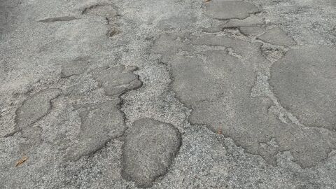 Denuncia recibida Carretera bacheada