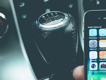 M&oacute;vil en el coche