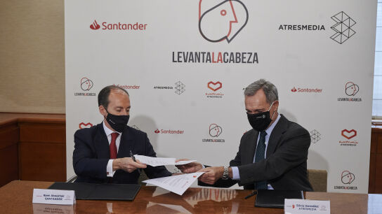 ami Aboukhair, consejero delegado de Santander España, y Silvio González, consejero delegado de Atresmedia ami Aboukhair, consejero delegado de Santander España, y Silvio González, consejero delegado de Atresmedia