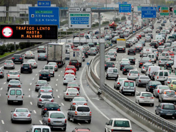 Carretera con tr&aacute;fico lento