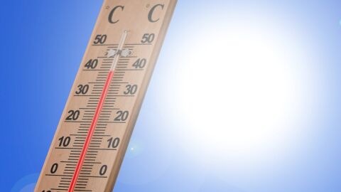Termómetro marca altas temperaturas