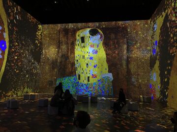 'El Beso', de Gustav Klimt, proyectado en el nuevo centro MAD de artes digitales