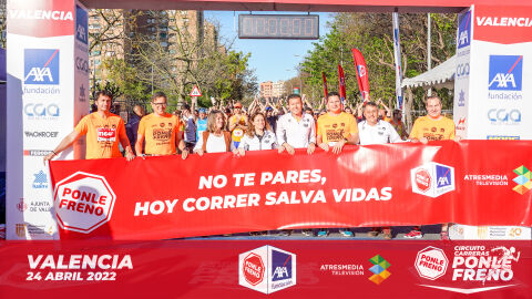 Cerca de mil participantes se unen al Circuito de Carreras de Ponle Freno en su parada en Valencia de 2022 