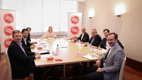 Fabricantes de coches insisten en la necesidad de informar y concienciar sobre los sistemas de seguridad del veh&iacute;culo para evitar accidentes