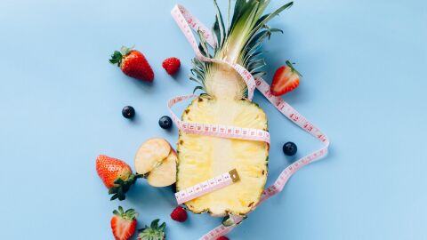 La piña, la manzana y los frutos rojos son frutas antiinflamatorias