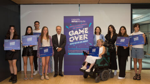 Fundación Mutua Madrileña premia la creatividad contra la violencia de género de los estudiantes con su concurso 'Nos duele a todos' Fundación Mutua Madrileña premia la creatividad contra la violencia de género de los estudiantes con su concurso 'Nos duele a todos'