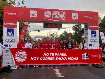 Casi 1.000 personas se suman a la Carrera Ponle Freno en su primera parada en Santander