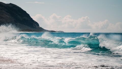 Olas del Mediterr&aacute;neo