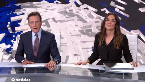 Antena 3 logra lo más visto de la TV este domingo con Antena 3 Noticias y 'Secretos de familia' sube Antena 3 logra lo más visto de la TV este domingo con Antena 3 Noticias y 'Secretos de familia' sube