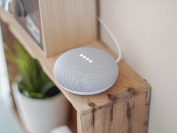 Tu asistente de voz te conoce m&aacute;s de lo que crees