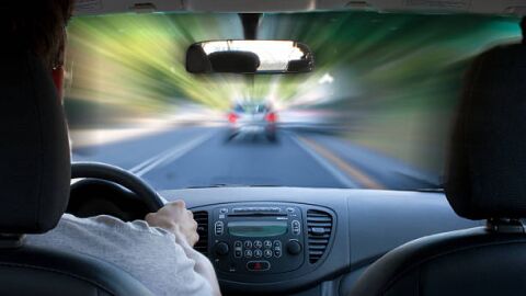 La iniciativa veraniega 'Ve, vuelve y vive' de STOP accidentes arranca para concienciar sobre la siniestralidad vial
