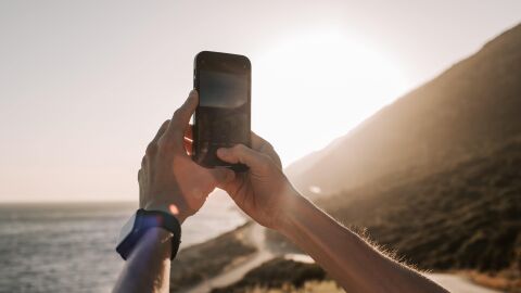 C&oacute;mo proteger tu m&oacute;vil de las altas temperaturas durante el verano