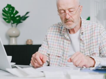 Edadismo digital, el sesgo perpetuado por Silicon Valley que la sociedad busca erradicar 