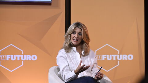 Yolanda Díaz, ministra de Trabajo, en 'Metafuturo': "Tenemos que regular el uso de la Inteligencia Artificial ante los enormes abusos de las multinacionales” Yolanda Díaz, ministra de Trabajo, en 'Metafuturo': "Tenemos que regular el uso de la Inteligencia Artificial ante los enormes abusos de las multinacionales”