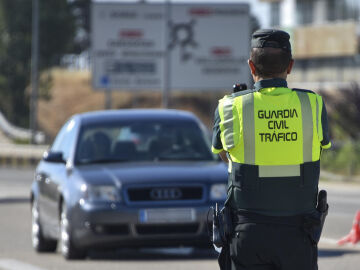 Control de la Guardia Civil de Tr&aacute;fico