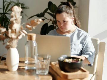 Solo un tercio de las personas con discapacidad intelectual utiliza internet