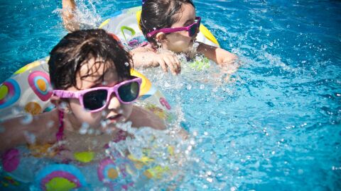 Llenado de piscina Llenado de piscina