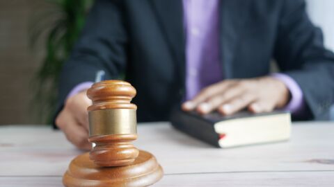 Legislación pionera contra la violencia machista con normas y sanciones mínimas Legislación pionera contra la violencia machista con normas y sanciones mínimas