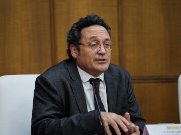 Salvador Viada, fiscal del Tribunal Supremo, con Carlos Alsina en ‘Más de uno’: “La decisión la tomará el fiscal general del Estado; es un 155 encubierto”