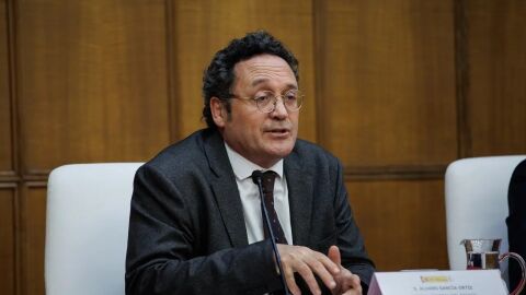 Salvador Viada, fiscal del Tribunal Supremo, con Carlos Alsina en ‘Más de uno’: “La decisión la tomará el fiscal general del Estado; es un 155 encubierto”