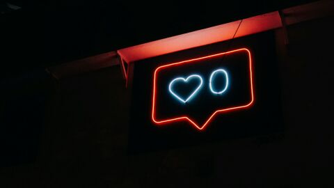 ¿Dinero fácil por likes? La última estafa por WhatsApp
