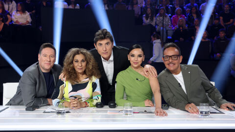 Antena 3 gana el viernes y arrolla en Prime Time con 'Tu cara me suena', que crece, lidera y es el programa m&aacute;s visto de la TV. 'Sue&ntilde;os de libertad' reina en la Tarde